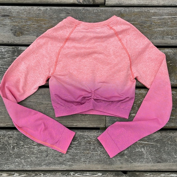 Gymshark Adapt Ombre Seamless Long Sleeve Crop Top Womens Size S Pink Orange. - Picture 6 of 7